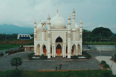 Masjid Dau mirip Taj Mahal