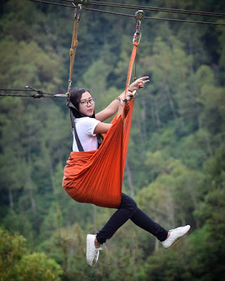 Gantungan udara coban rais