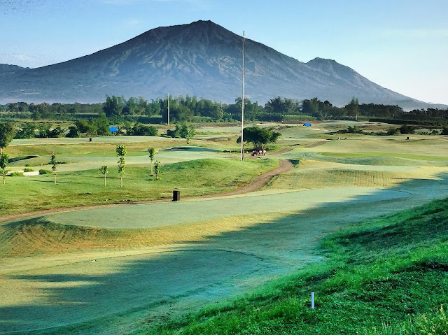 Araya Golf Lapangan Golf Bertaraf Internasional di Malang Araya Golf Lapangan Golf Bertaraf Internasional di Malang