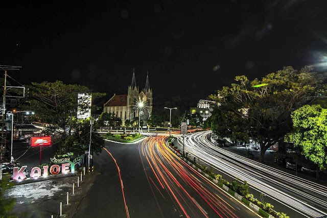 kayutangan boulevard saat malam hari kayutangan boulevard saat malam hari
